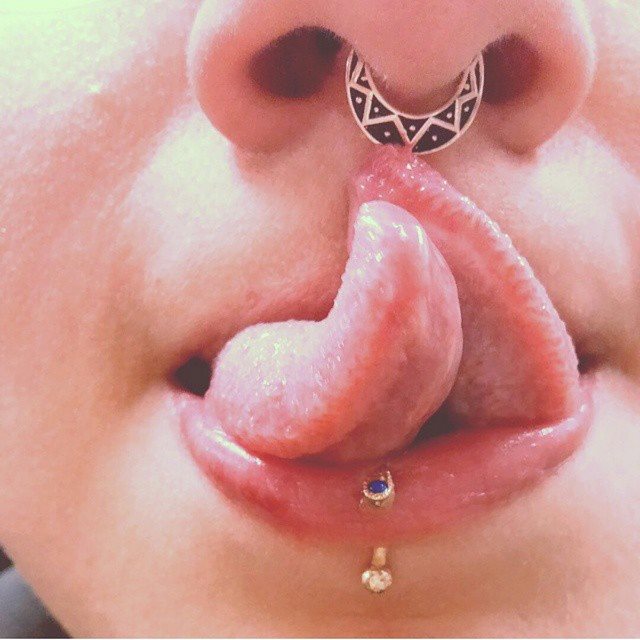 samppa-tongue-split