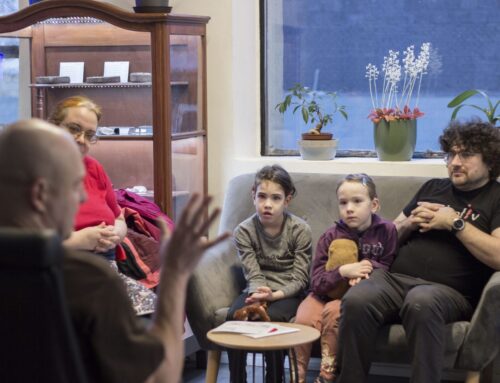 Propíchnutí uší dětem: Neboj se nechat dceru rozhodnout