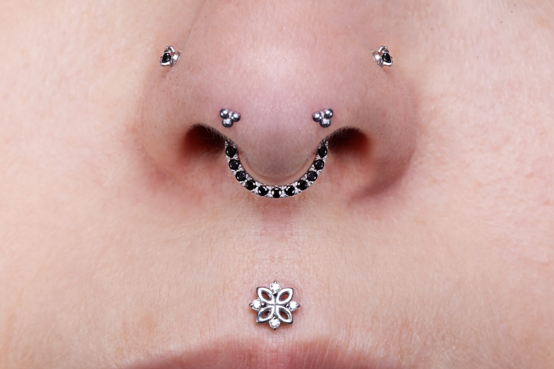 Curated ear & styling šperků