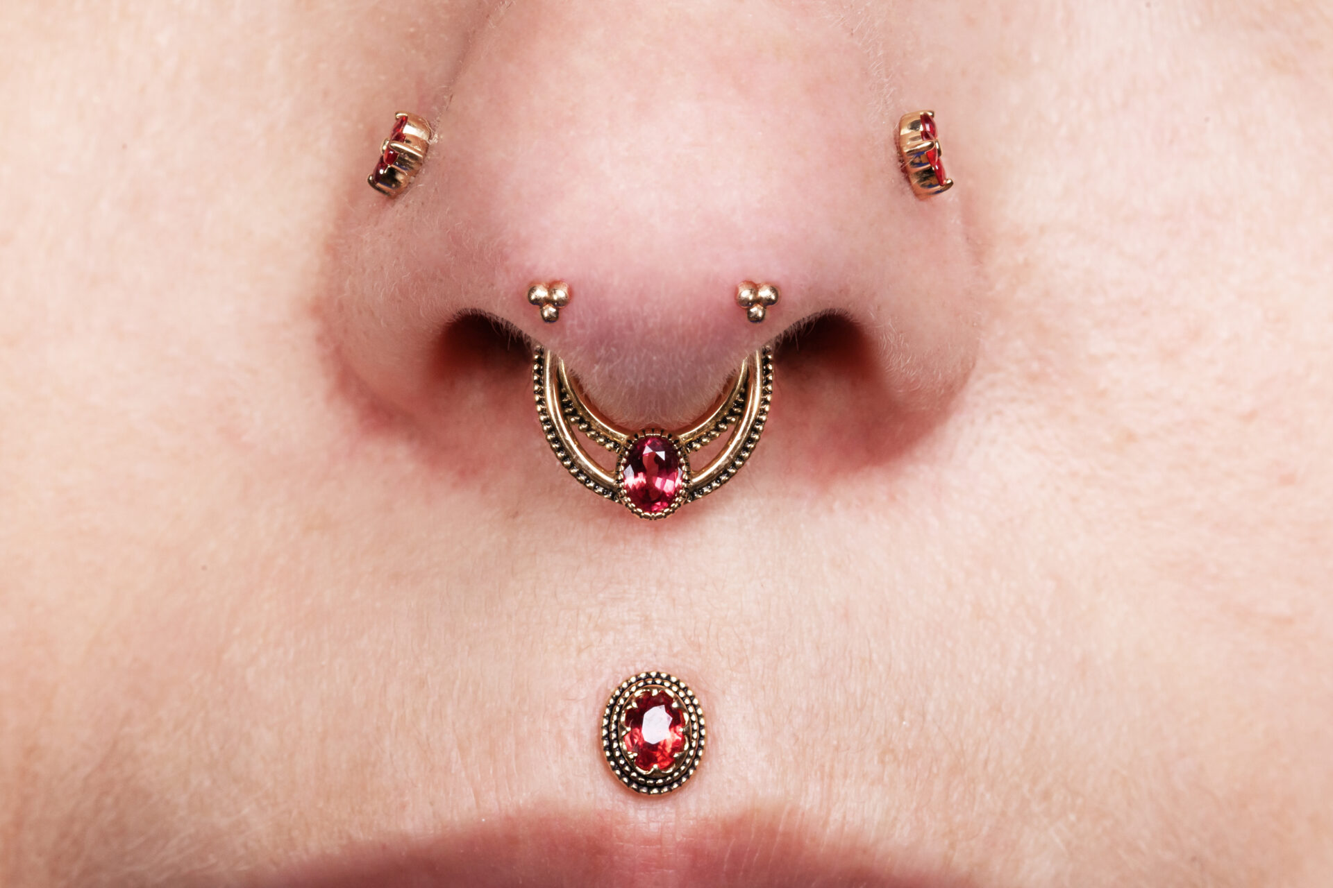 Curated ear & styling šperků